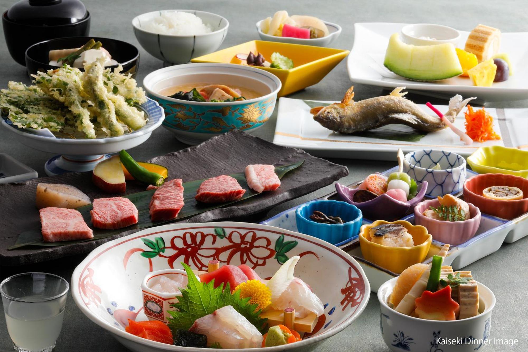 Hida Takayama Onsen Takayama Green Hotel - Keio Group Hotels - Exterior photo A selection of Japanese dishes