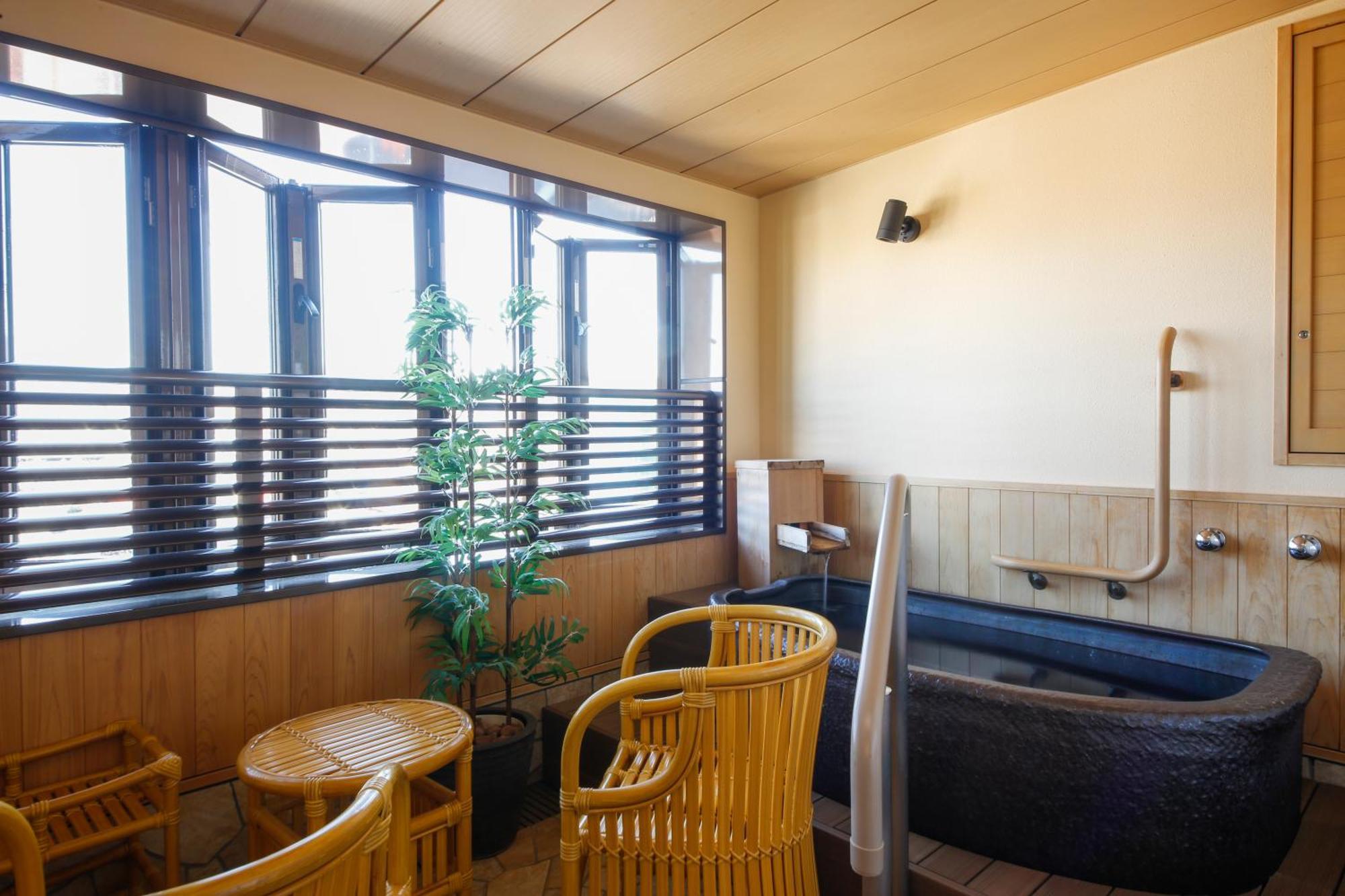 Hida Takayama Onsen Takayama Green Hotel - Keio Group Hotels - Exterior photo A private onsen bath